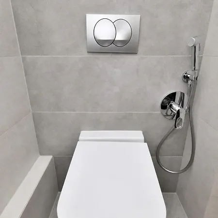 Spacious 3-room With A Balcony, 5 Minutes To The Center Apartment *