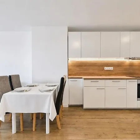 Spacious 3-room With A Balcony, 5 Minutes To The Center Apartment *
