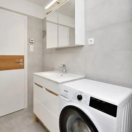 Spacious 3-room With A Balcony, 5 Minutes To The Center Bratislava